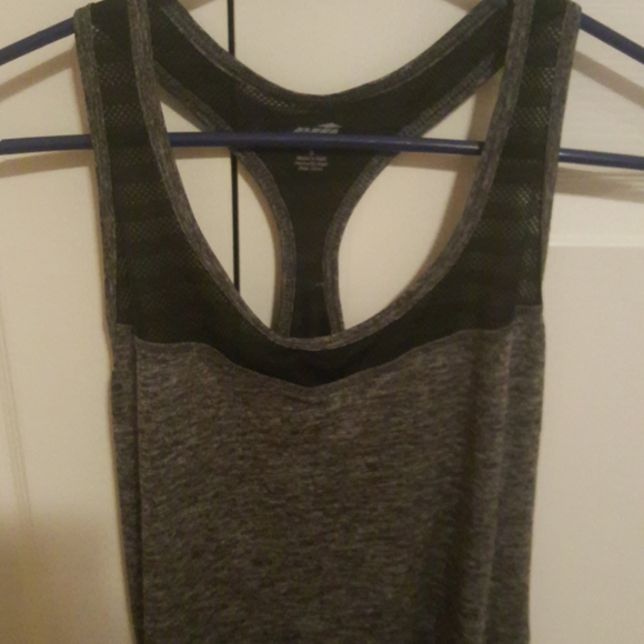 Avia tank top - Picture 2 of 3